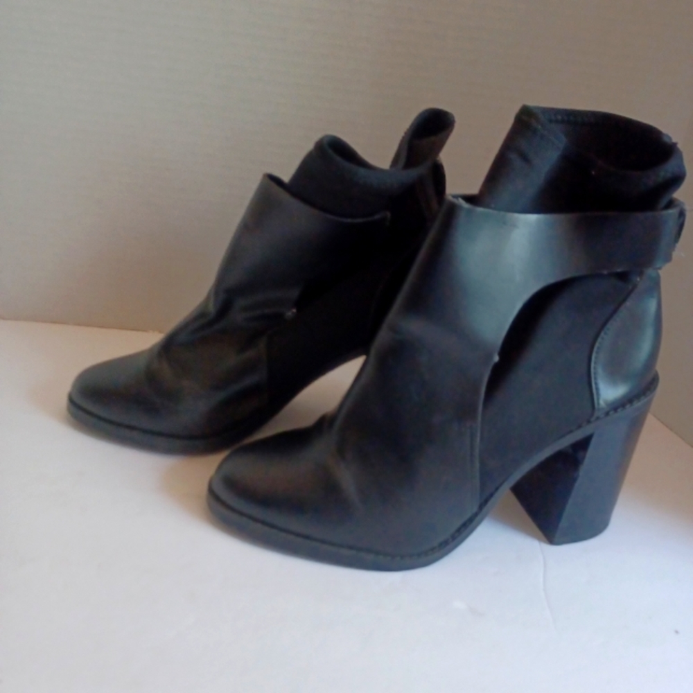 Zara heeled boots size 6.5/ 37